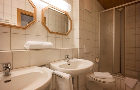 Ferienwohnung 4 - Bad