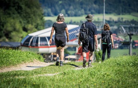 Erlebnisberg Oberaudorf Hocheck Wanderer