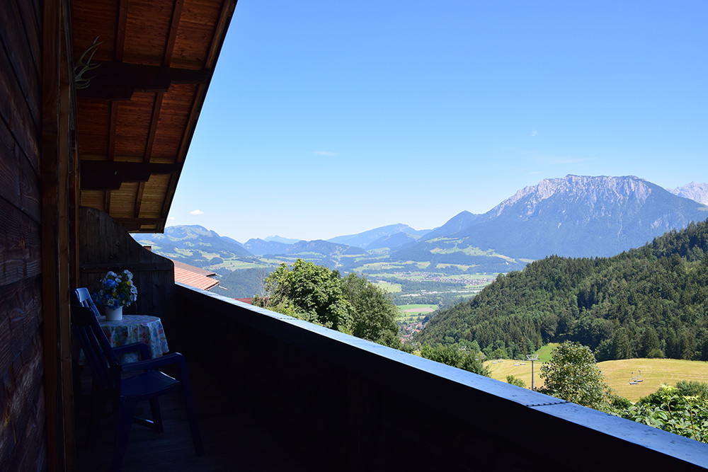 Ferienwohnung 4 - Balkon